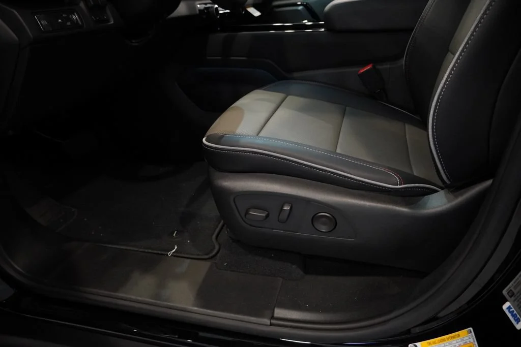 2026 Chevrolet Silverado EV Trail Boss - Photo 22