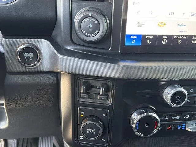 Used 2025 White Ford Platinum image 30