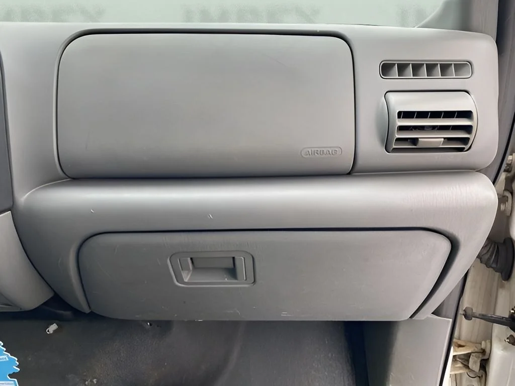 Used 2006  Ford  image 17