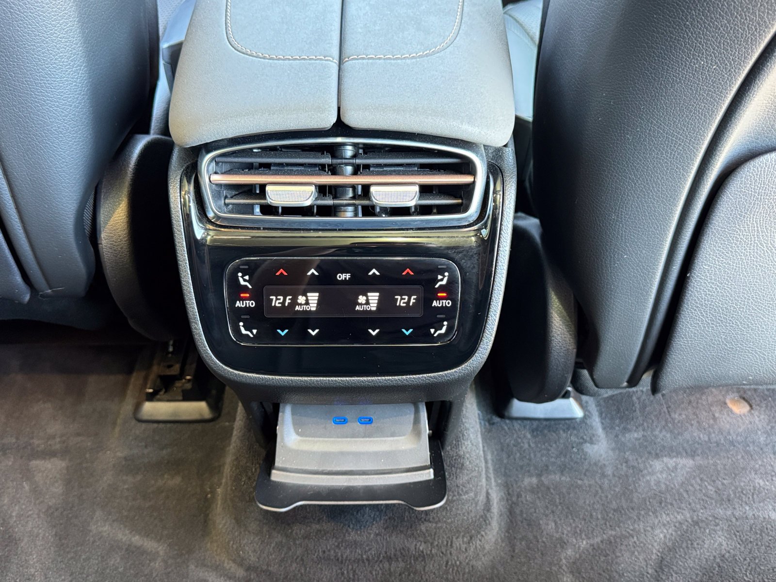 Certified Used 2023 Black Mercedes-Benz 580 image 10