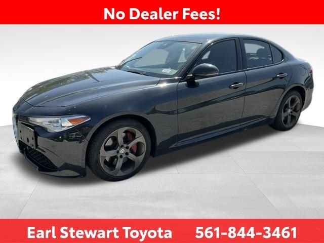 Used 2017 Black Alfa Romeo Base image 8