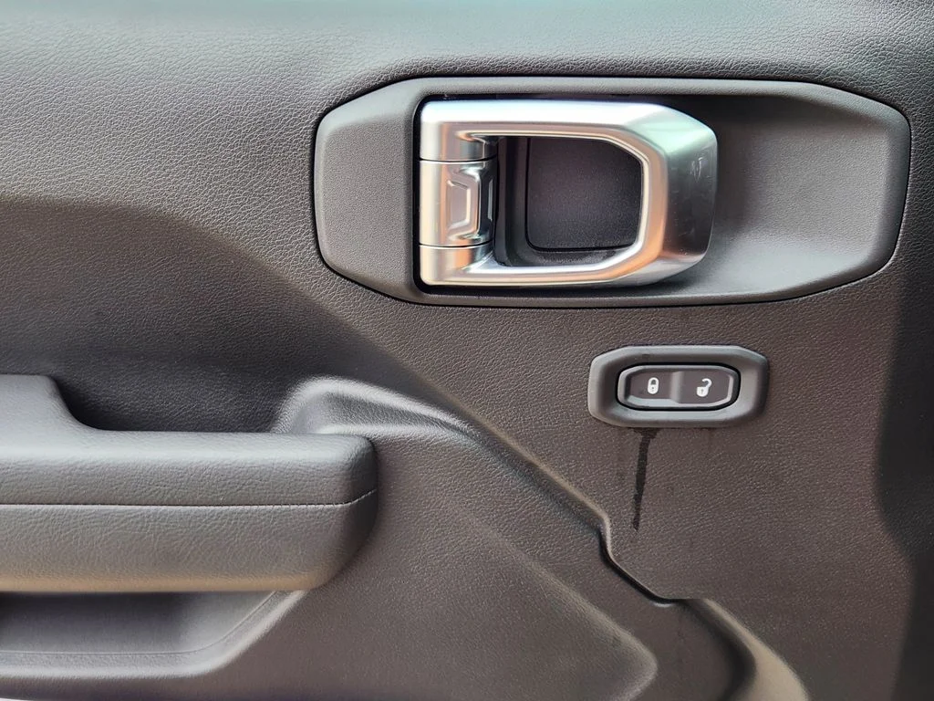 2026 Jeep Wrangler 2-Door Sport - Photo 17