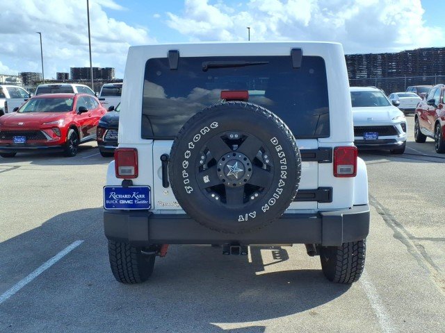Used 2016 White Jeep Rubicon image 6