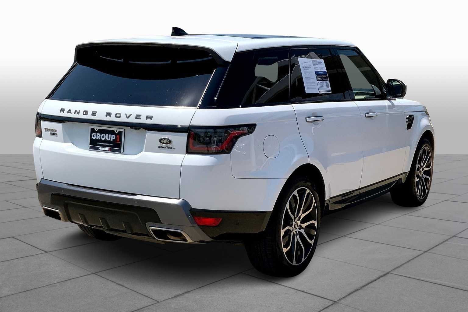 Used 2021 Fuji White Land Rover HSE Silver Edition image 23