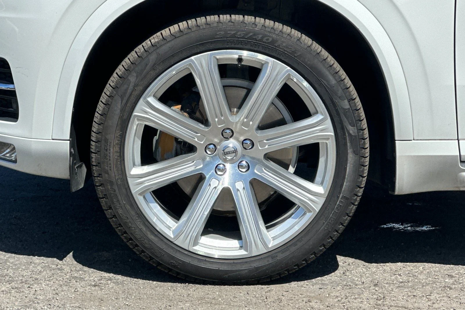 Used 2016 Ice White Volvo T6 Inscription image 11