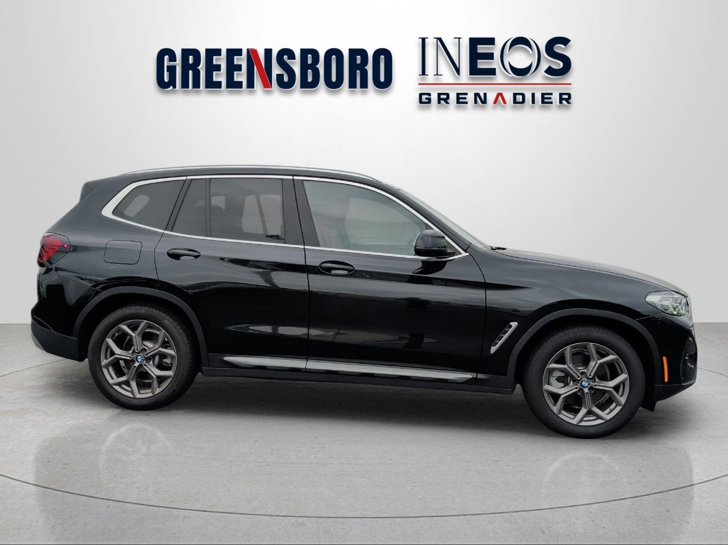 Used 2022 Black Sapphire Metallic BMW xDrive30i image 6