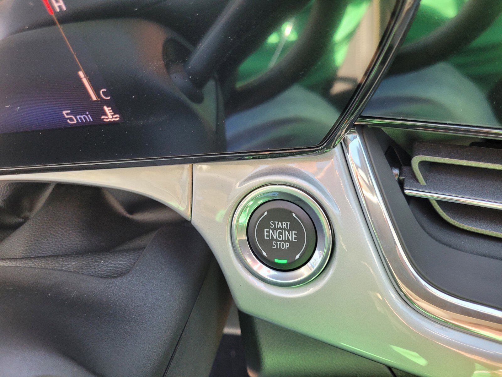 2026 Chevrolet Trax LT - Photo 30