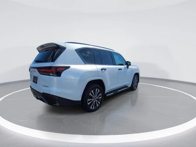 Used 2024 White Lexus 600 Premium image 8