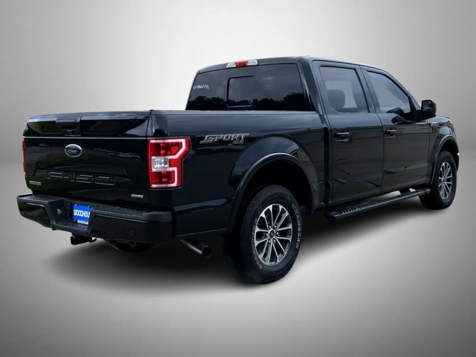 Used 2020 Black Ford XLT image 5