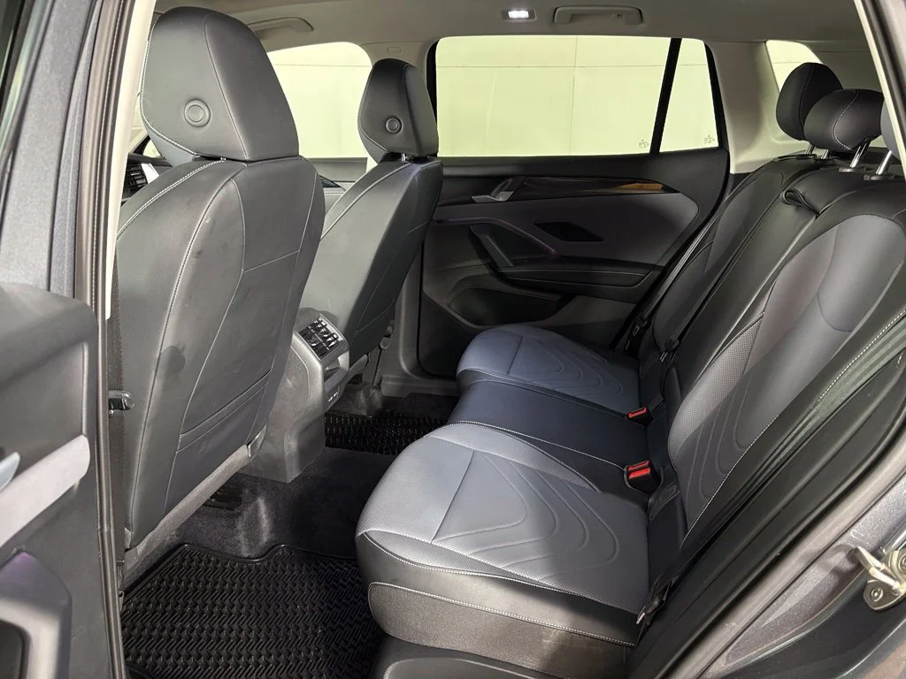 Used 2025 Gray Volkswagen 2.0T SE image 39