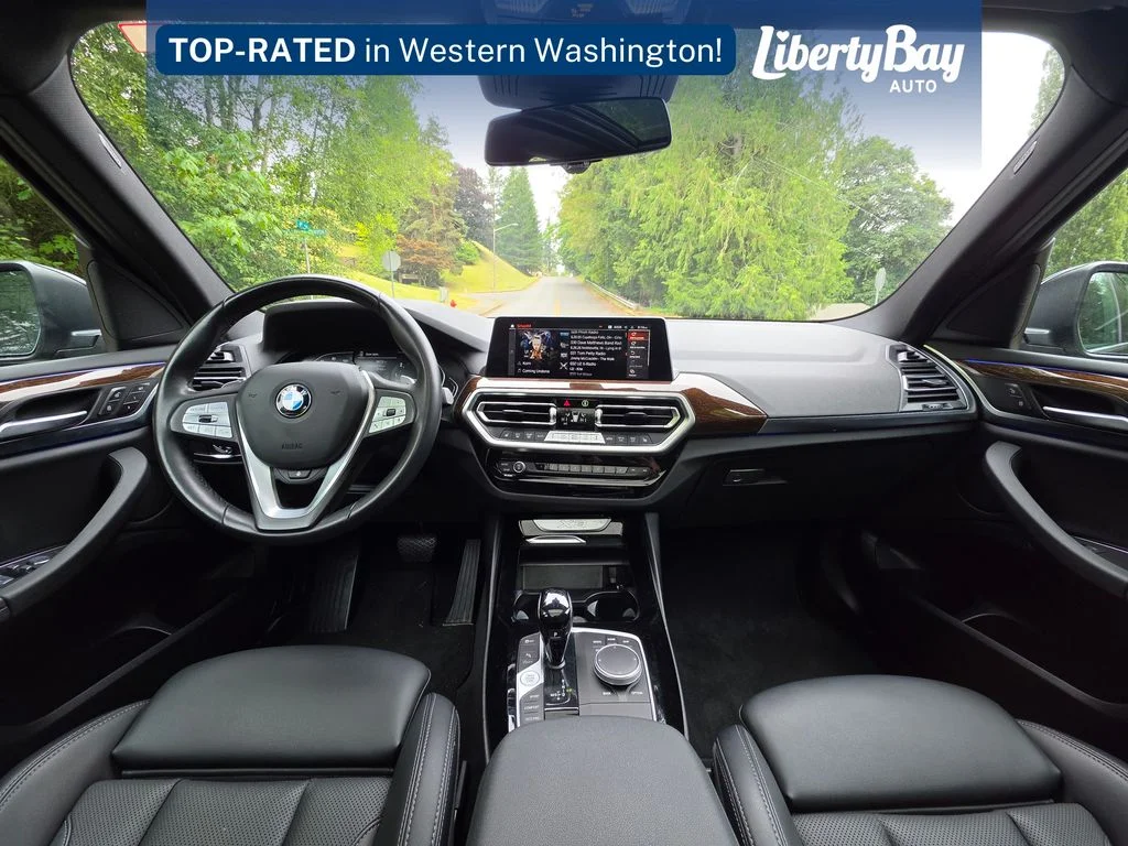 Used 2022 Black BMW xDrive30i image 14