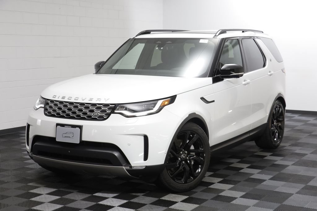 2025 Land Rover Discovery P300 S's photo