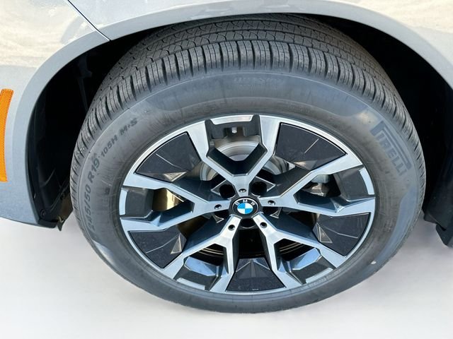 New 2026 Gray BMW 30 xDrive image 26