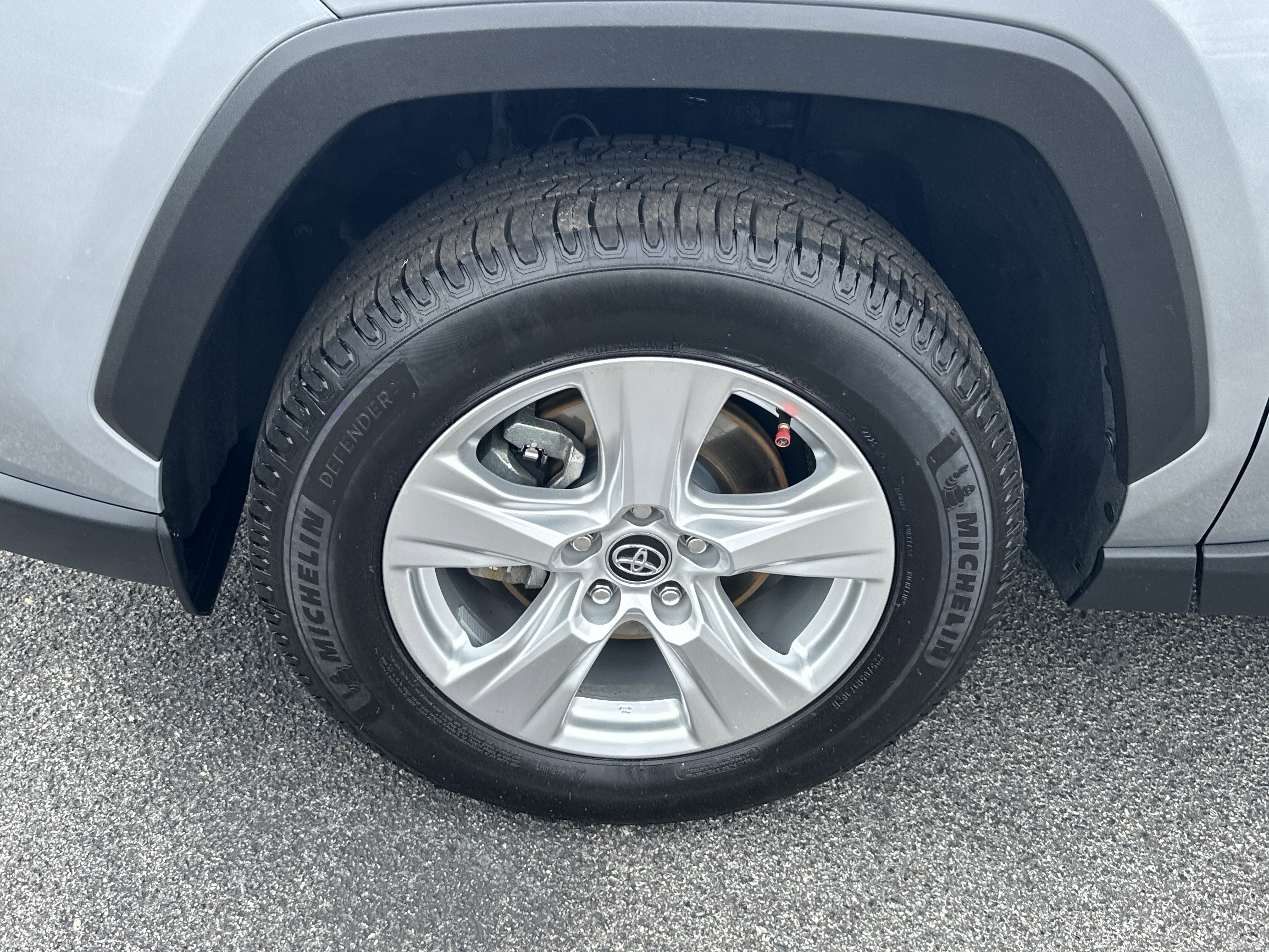 Used 2020 Silver Sky Metallic Toyota XLE image 11
