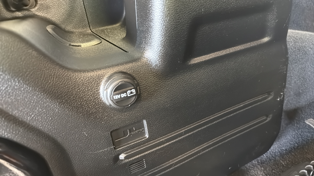 Used 2019 Black Jeep Unlimited Rubicon image 29