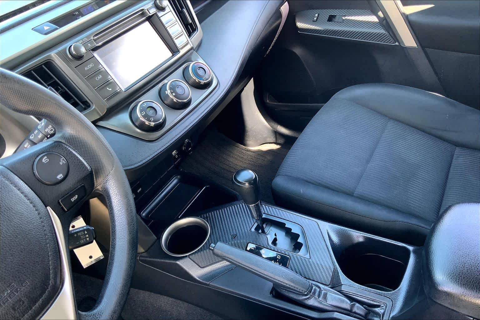 Used 2015 Black Toyota LE image 16