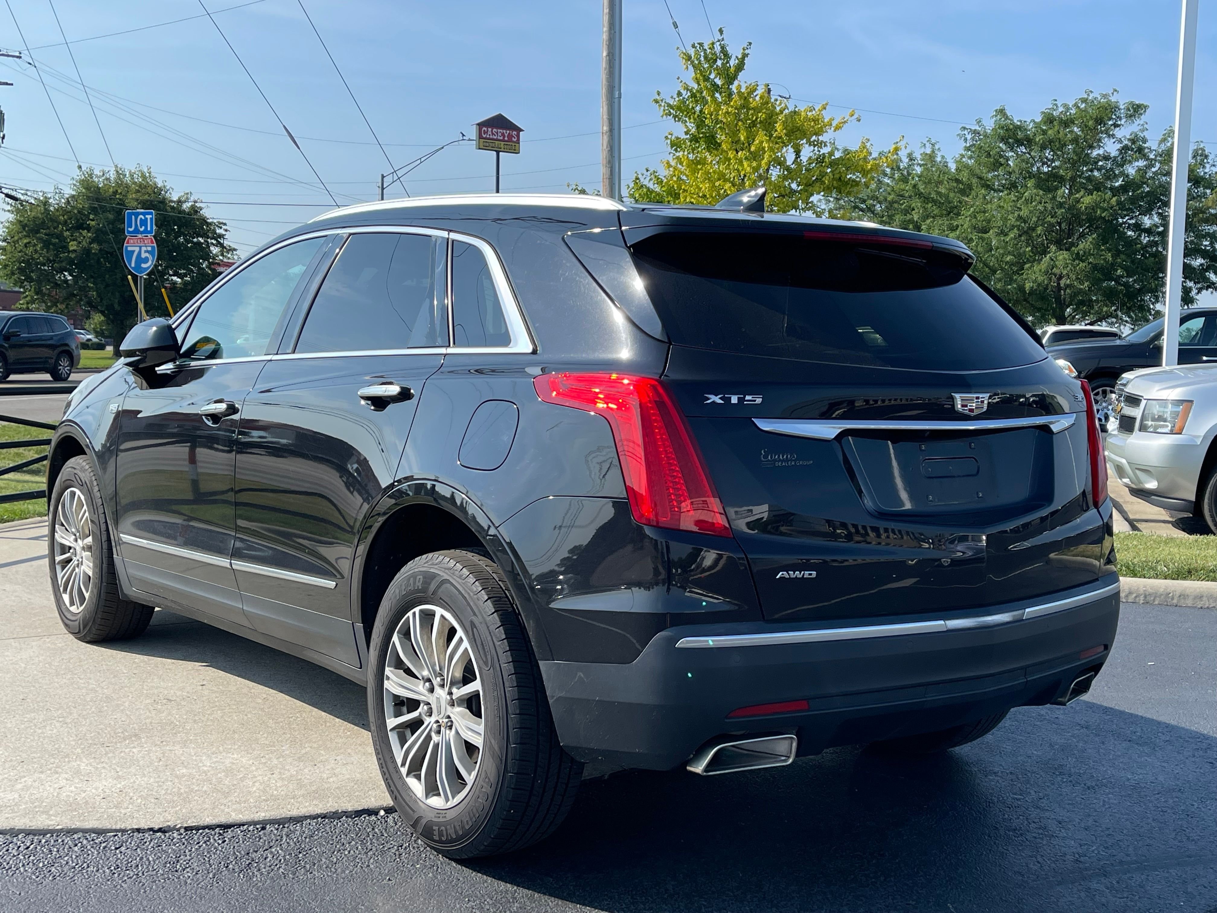 Used 2017 Stellar Black Metallic Cadillac Luxury image 5