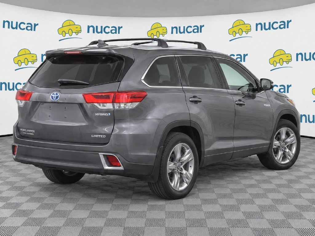 Used 2018 Gray Toyota Limited image 4