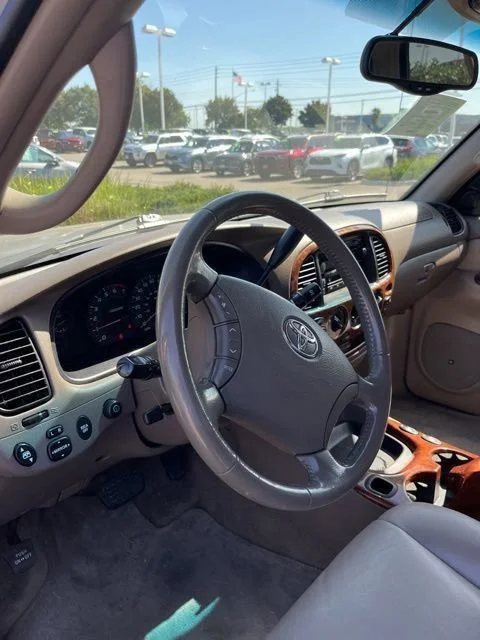 Used 2006 Phantom Gray Toyota Ltd image 11