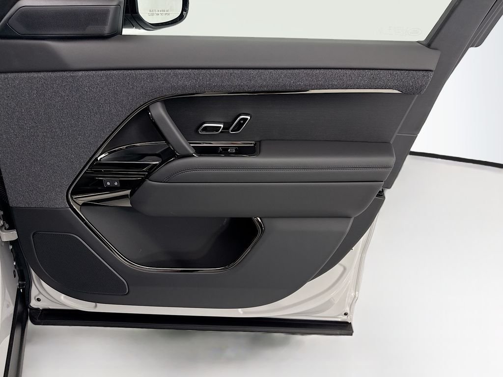 New 2026 Borasco Grey Land Rover Dynamic SE image 24