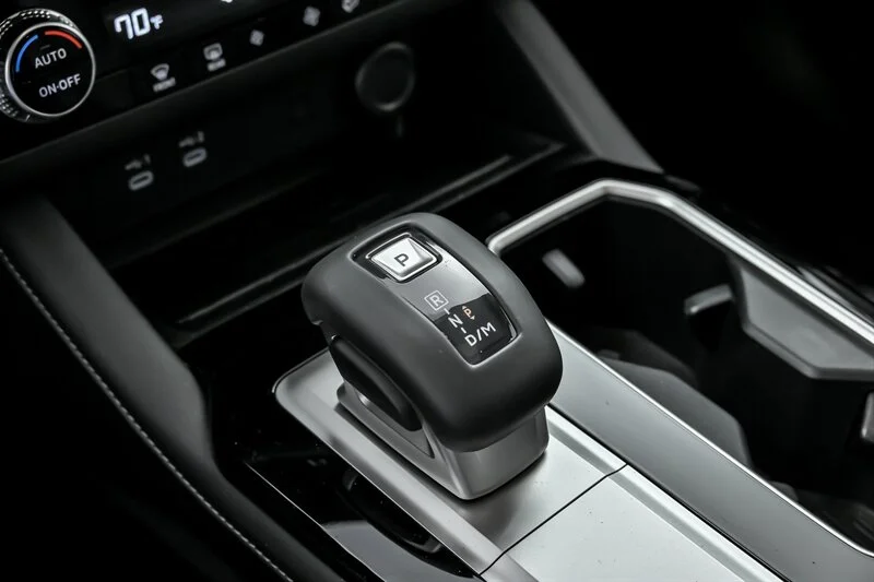 2025 Mitsubishi Outlander SE - Photo 22