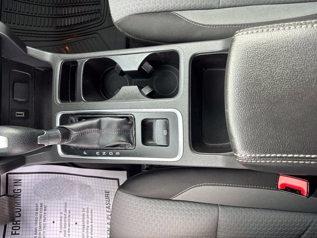 Used 2017 Magnetic Ford SE image 19