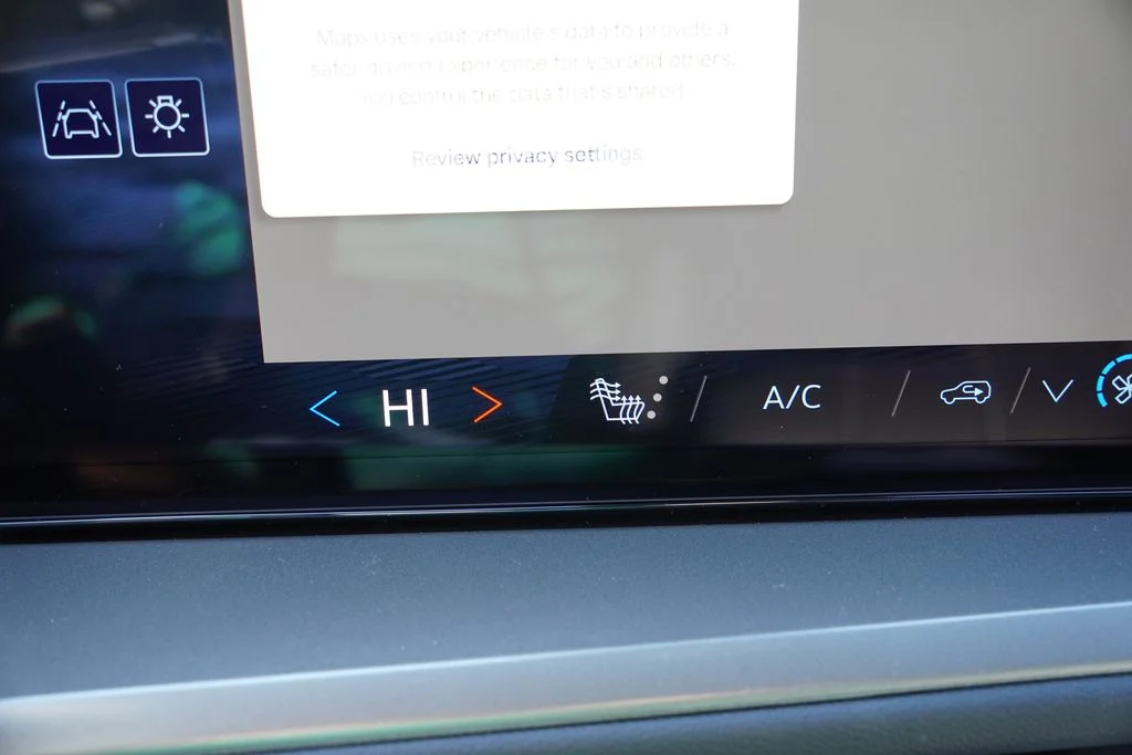 New 2026 Mosaic Black Metallic Chevrolet LT image 17