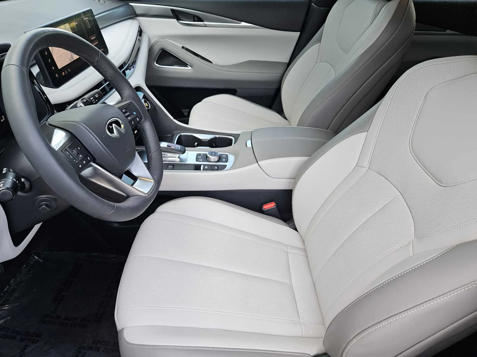 Certified Used 2027 Radiant White INFINITI LUXE image 12