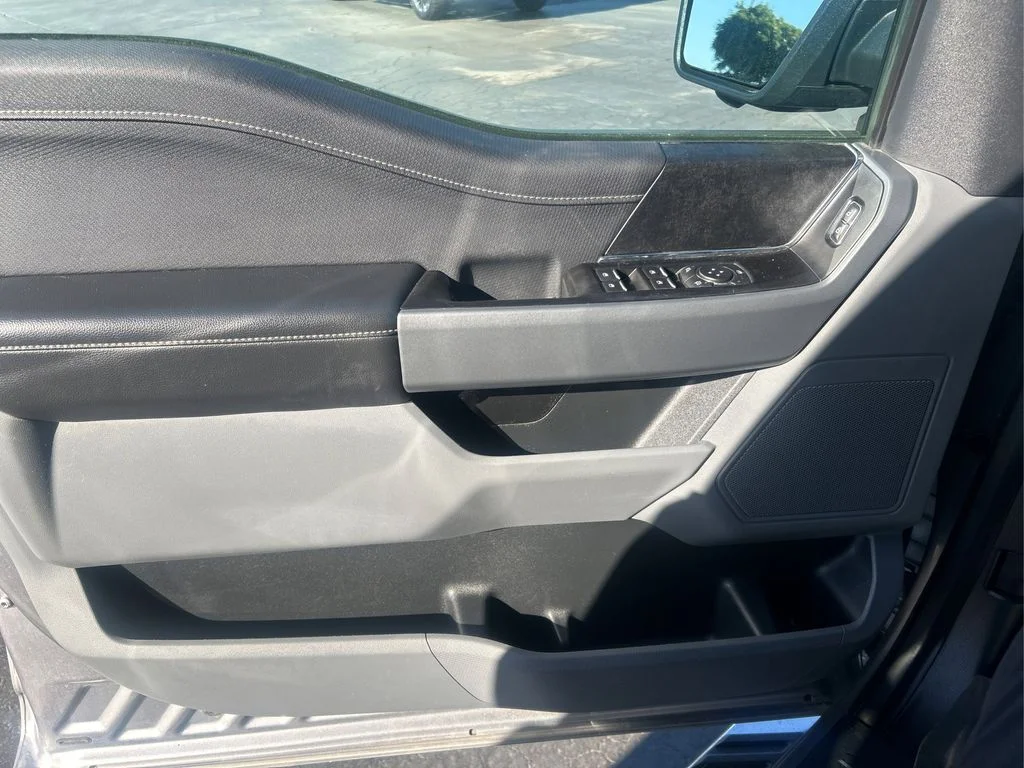 Used 2021 Silver Ford XLT image 17