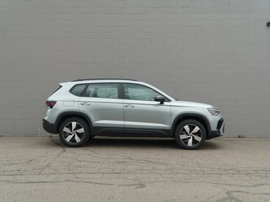 Used 2025 Silver Volkswagen 1.5T S image 8