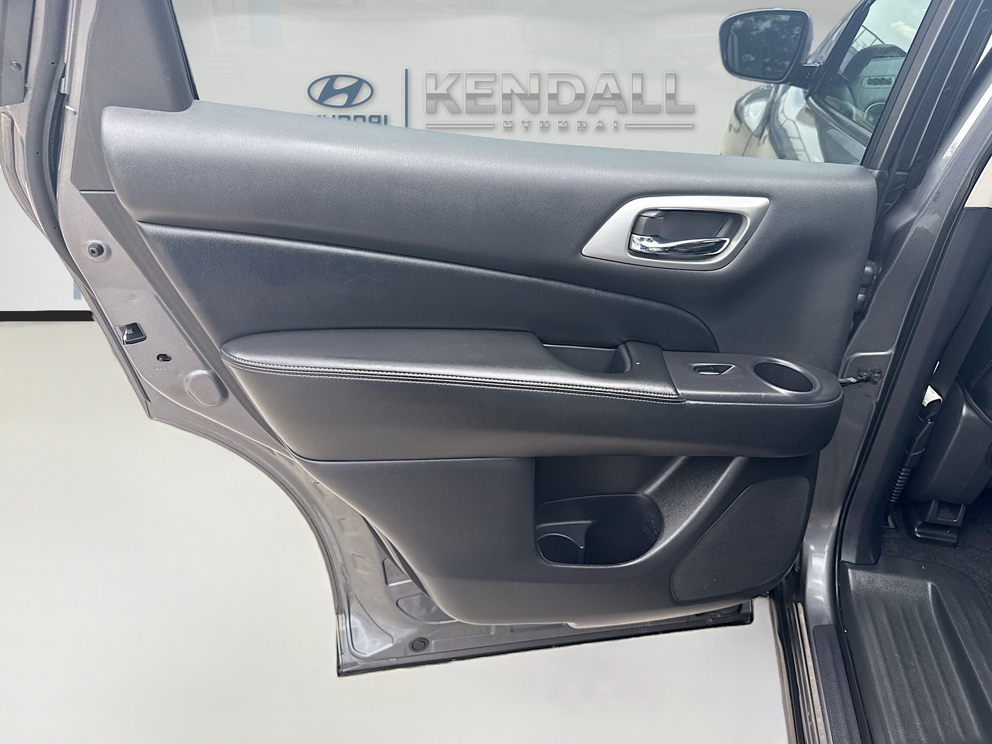 Used 2020 Gun Metallic Nissan Platinum image 24