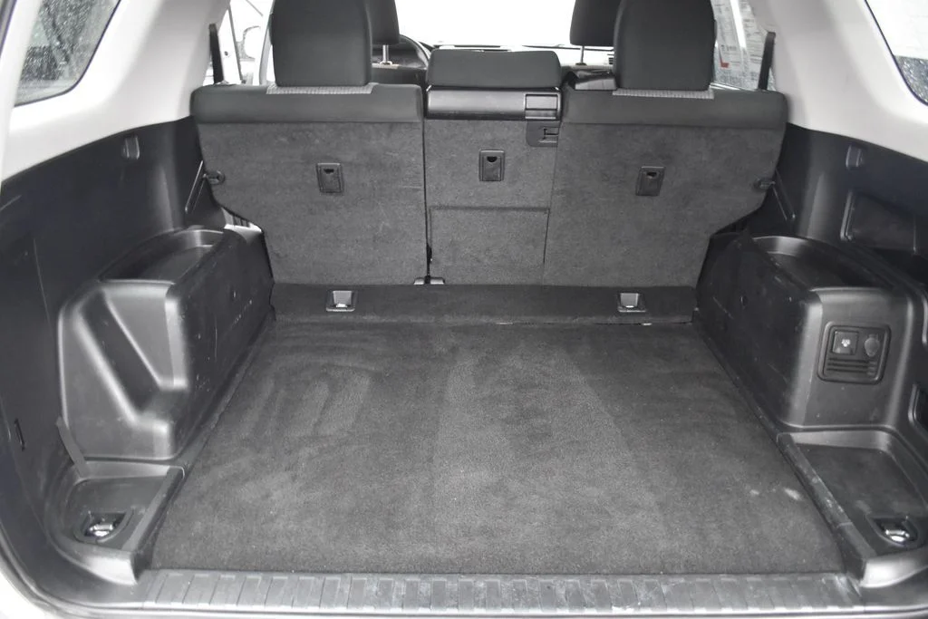 Used 2020 Silver Toyota SR5 image 25