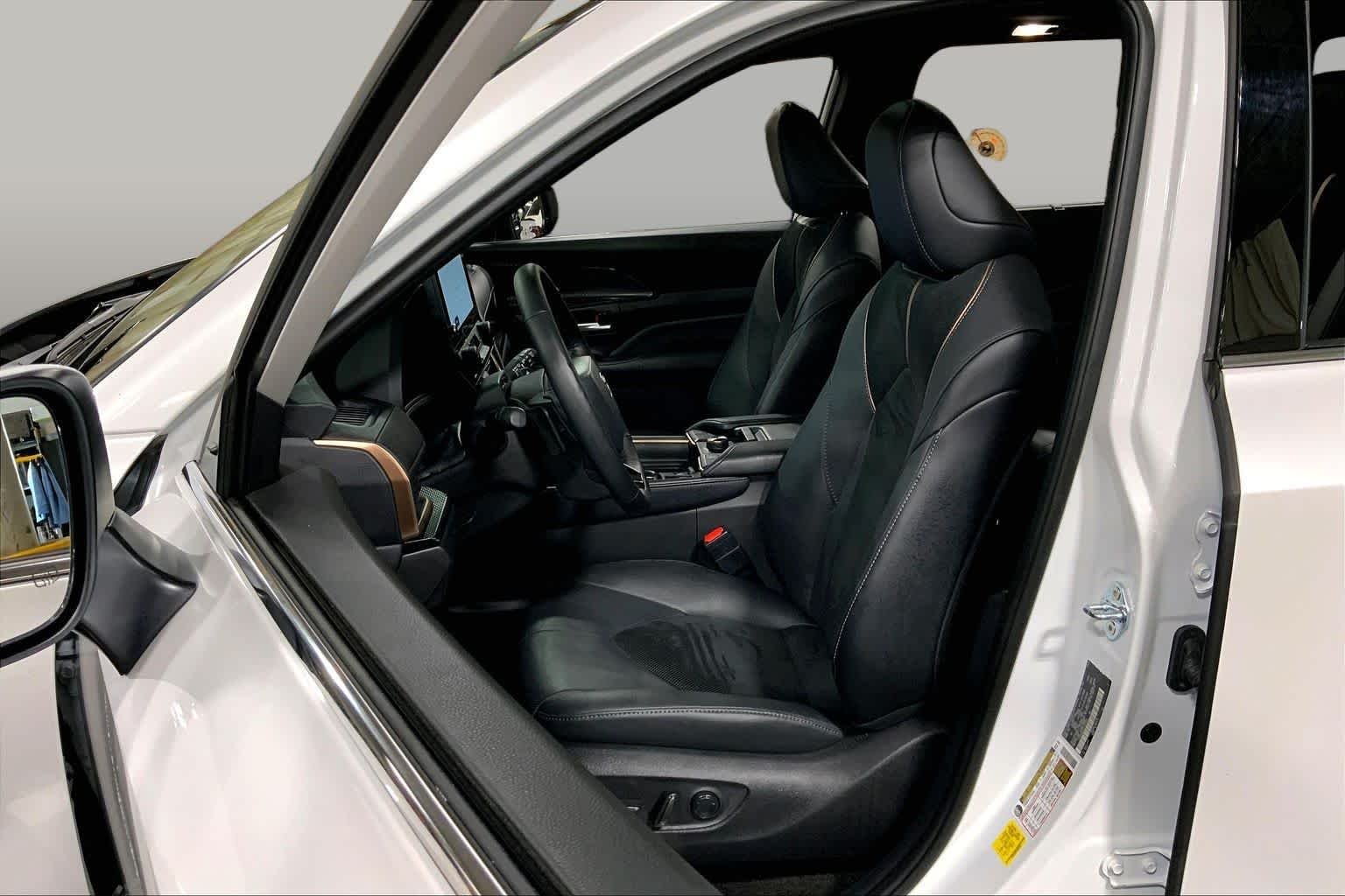 Used 2026 Wind Chill Pearl Toyota Hybrid MAX Platinum image 8