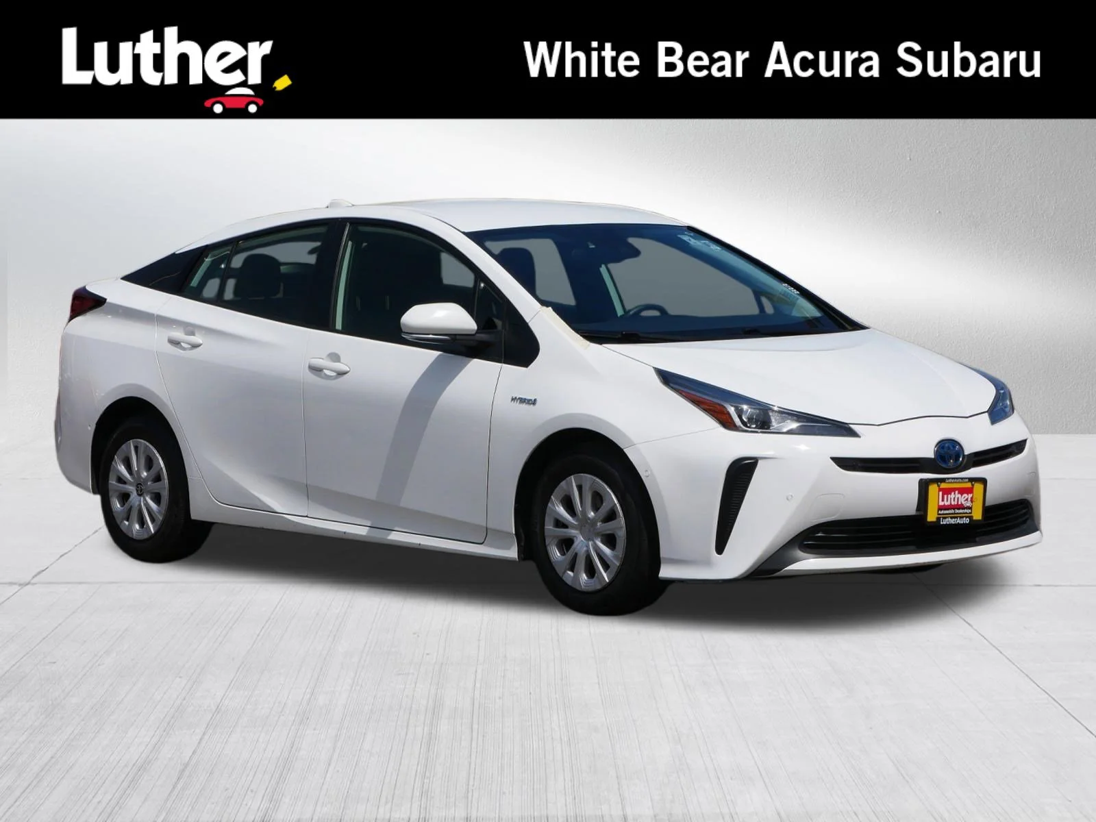 2022 Toyota Prius L Eco FWD's photo