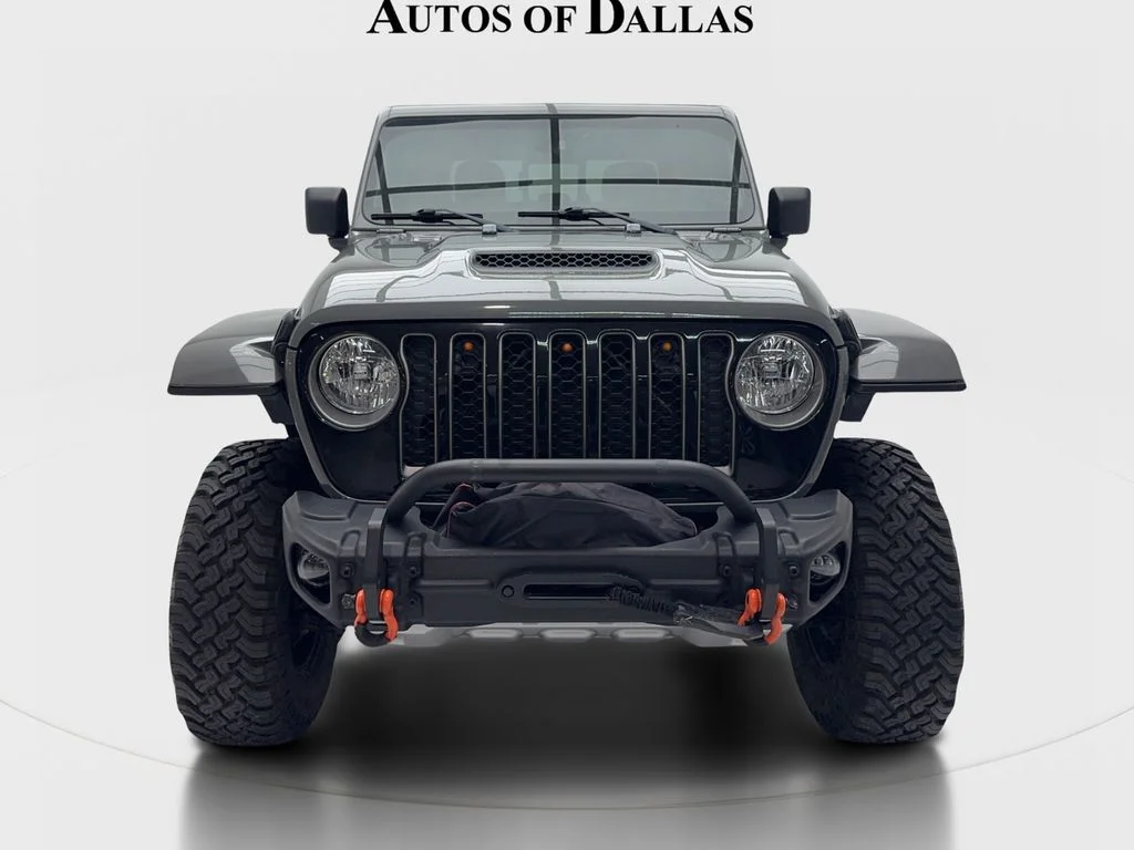 Used 2021 Gray Jeep Mojave image 3
