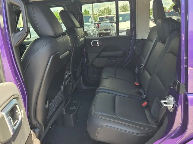 New 2026 Reign Exterior Paint Jeep Sahara image 15