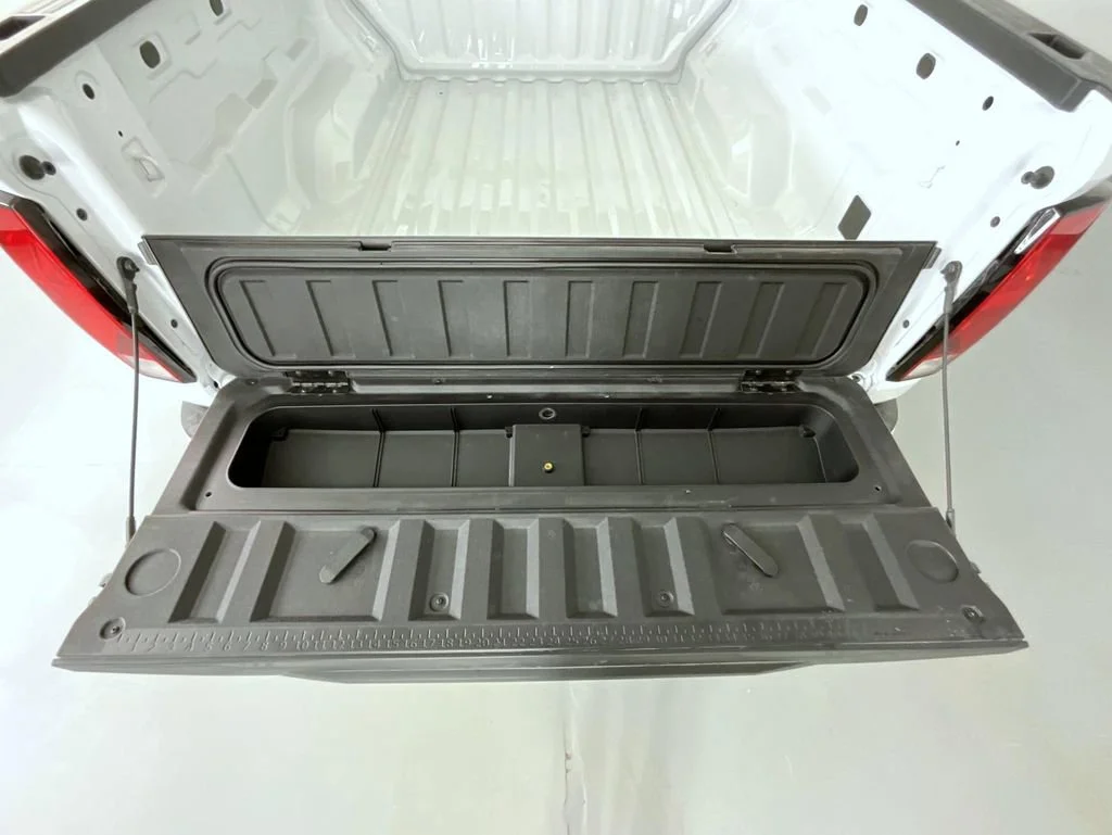 New 2026 Summit White Chevrolet LT image 12