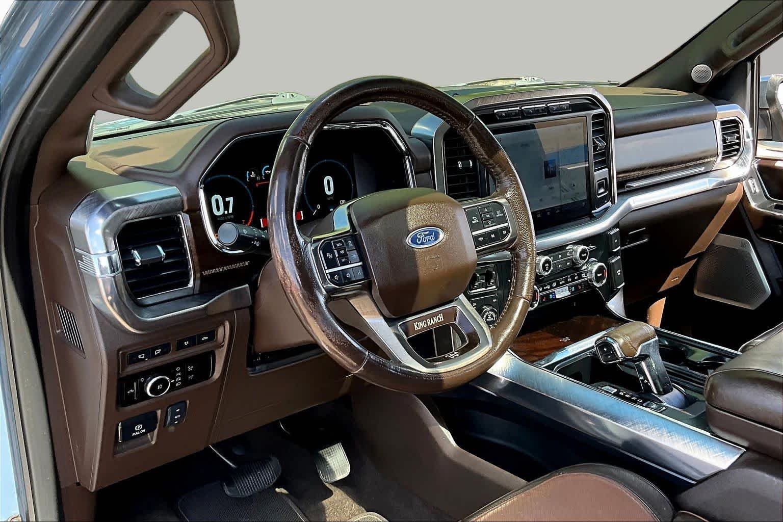Used 2023 Azure Gray Metallic Tri-Coat/Stone Gray Ford King Ranch image 18