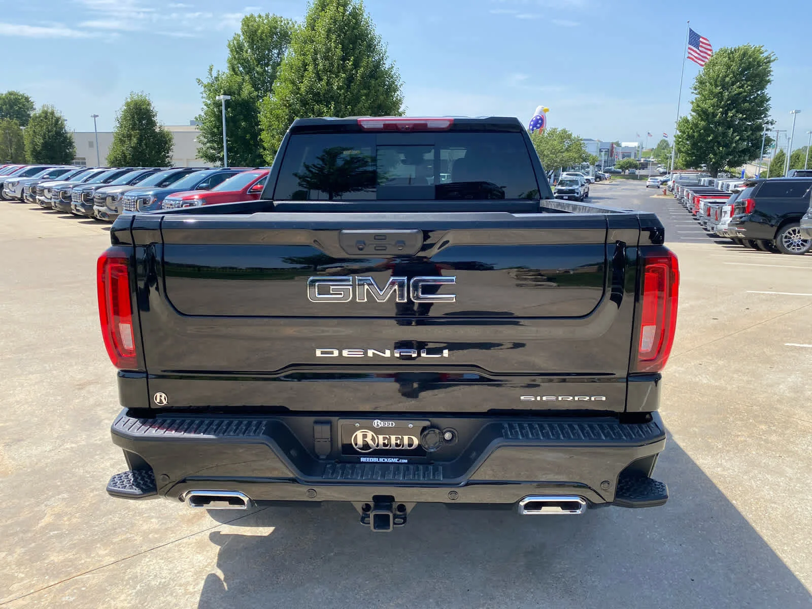 New 2026 Onyx Black GMC Denali Ultimate image 4