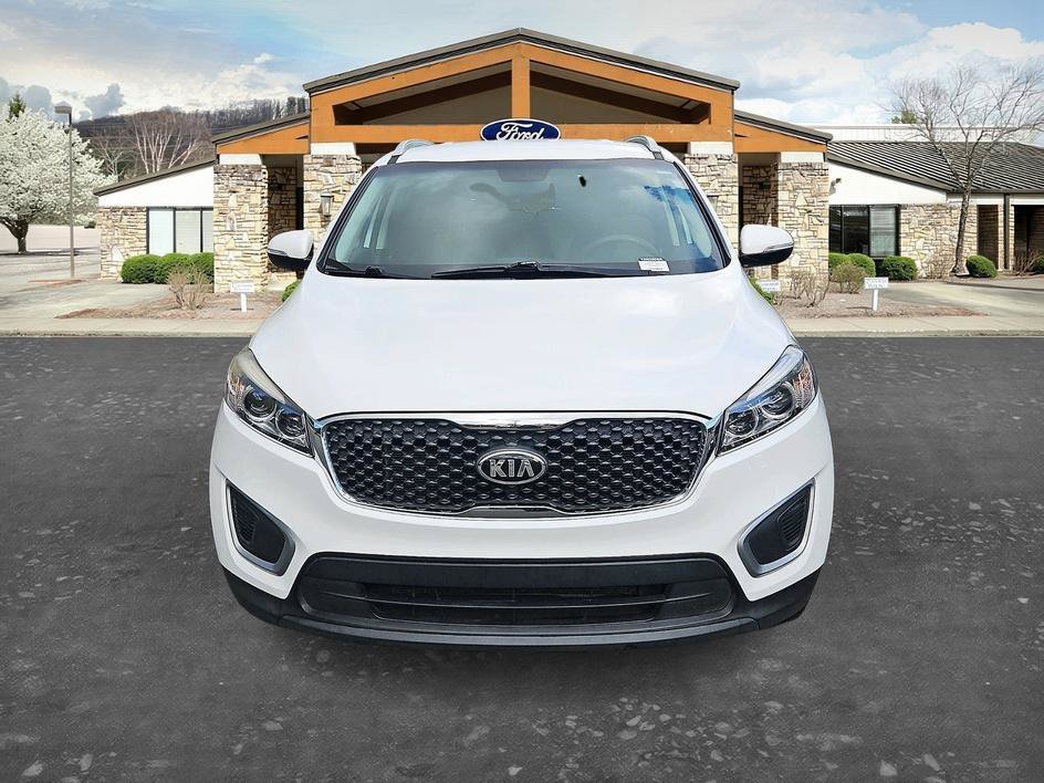 Used 2018 Snow White Pearl Kia LX V6 image 23