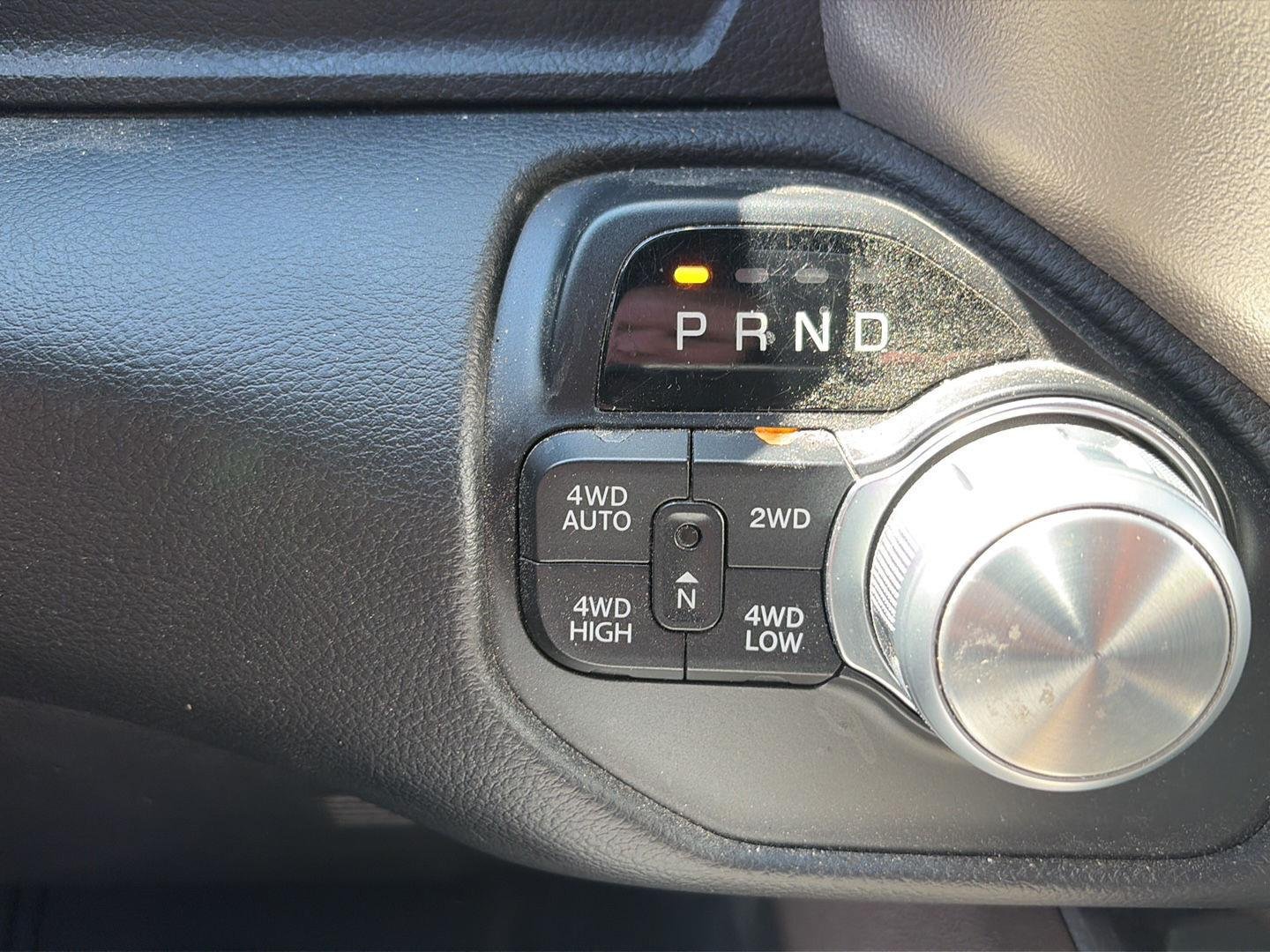 Used 2019 Delmonico Red Pearlcoat Ram Laramie image 17
