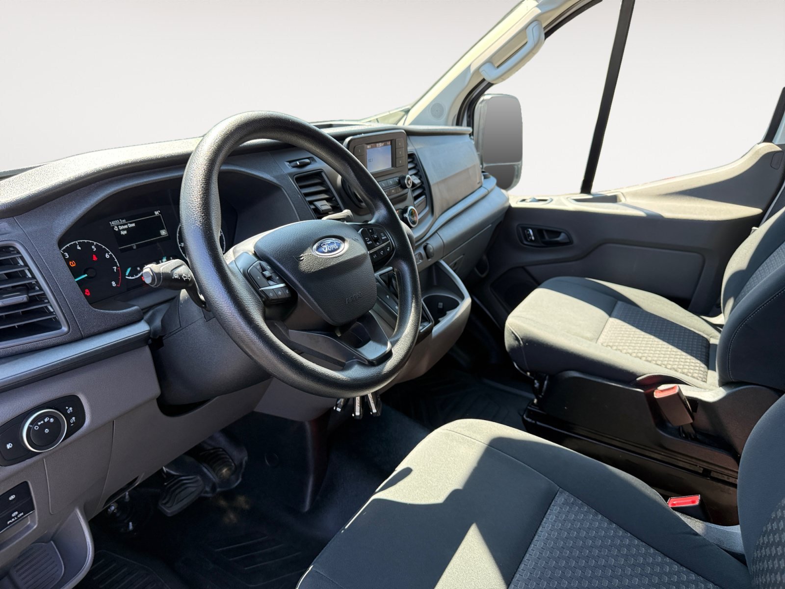 Used 2025 Oxford White Ford Base image 15