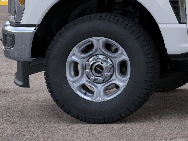 New 2026 Oxford White Ford F-250® XLT image 19