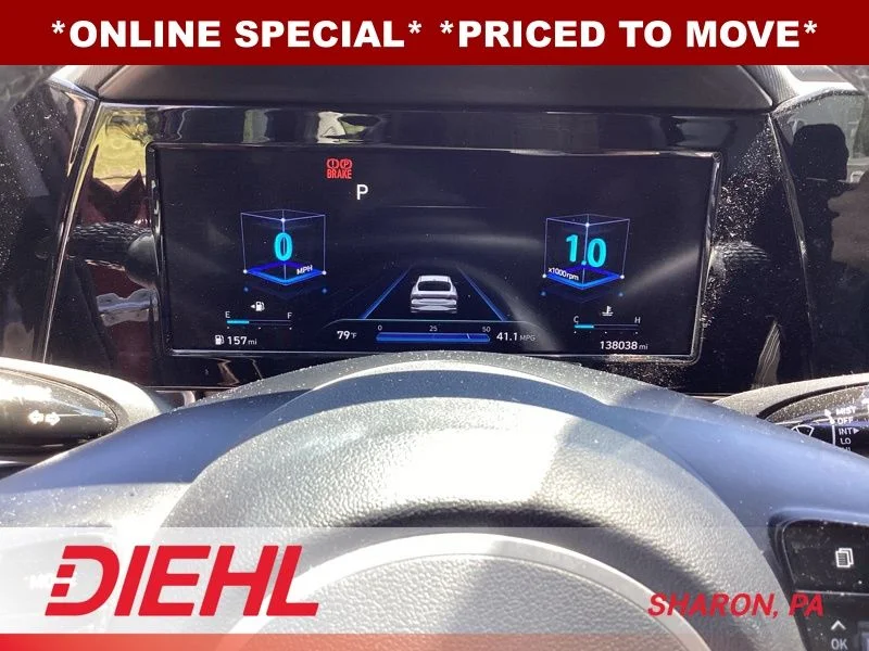 Used 2022 Red Hyundai SEL image 11