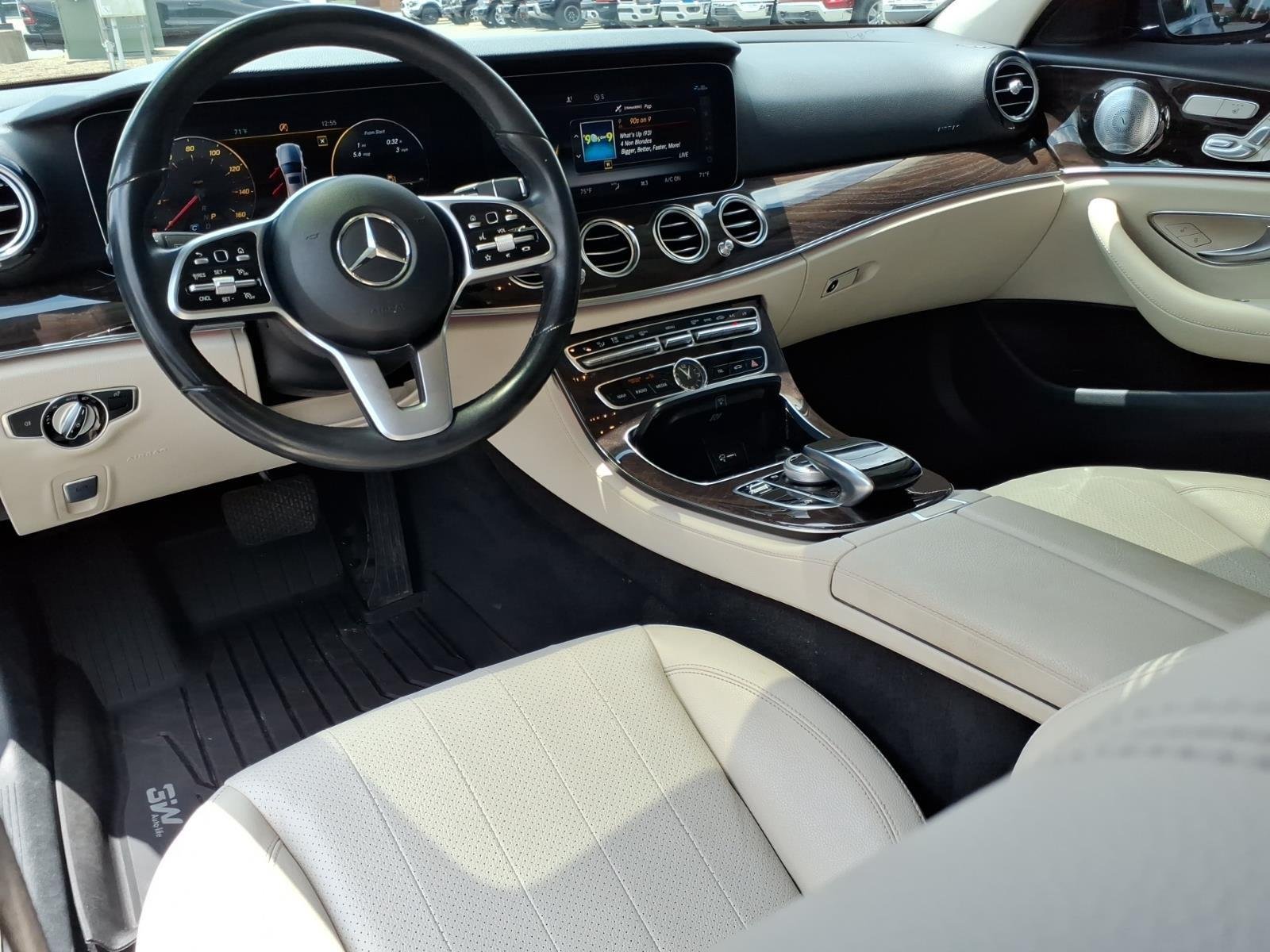 Used 2020 Lunar Blue Metallic Mercedes-Benz E 350 image 22