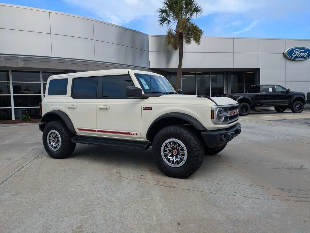 New 2026 Wimbledon White Ford Outer Banks image 2
