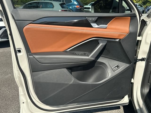 New 2026  Volkswagen SEL R-Line Turbo image 10