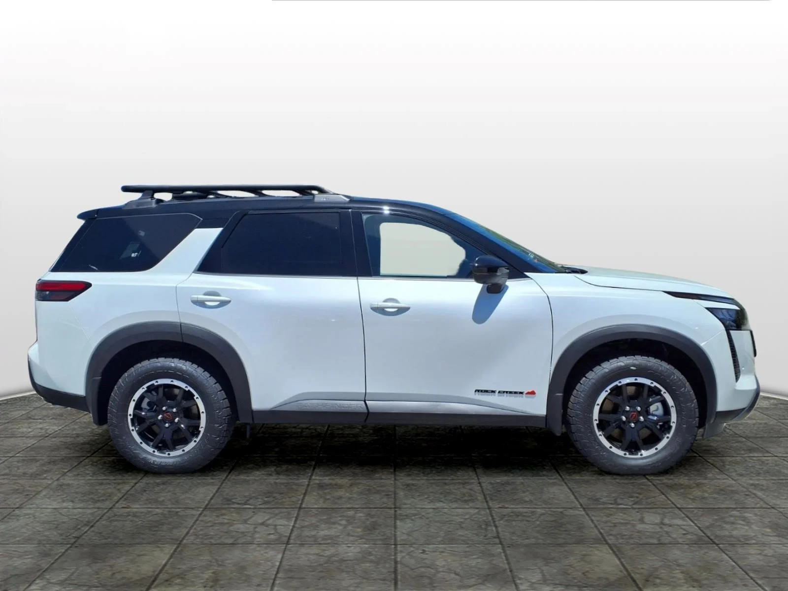 New 2026 Everest White Pearl Tricoat/Super Black Nissan Rock Creek image 2