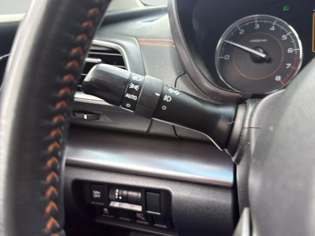 Used 2018 Gray Subaru 2.0i Limited image 31