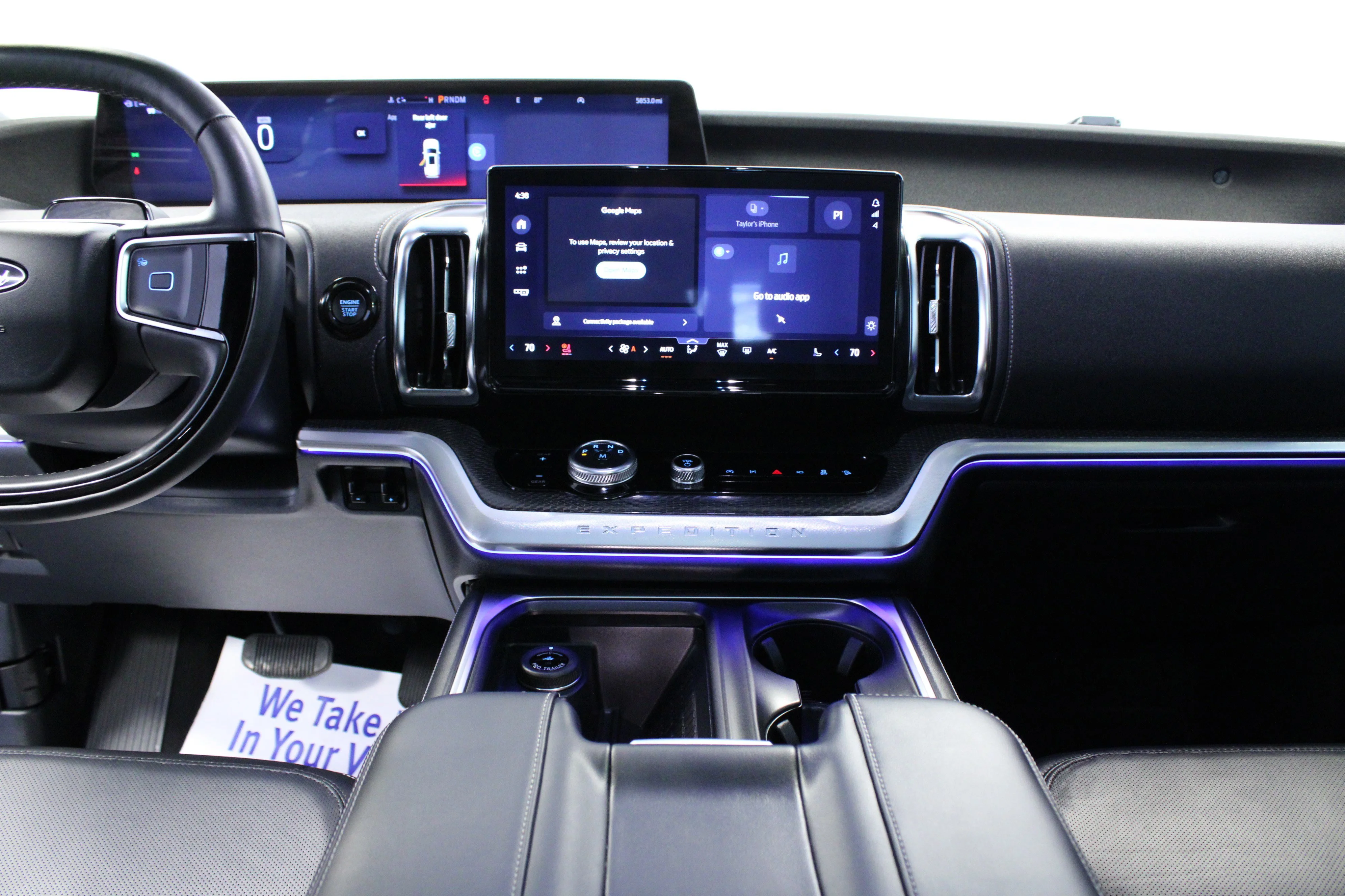 Used 2025 Gray Metallic Ford Platinum image 19